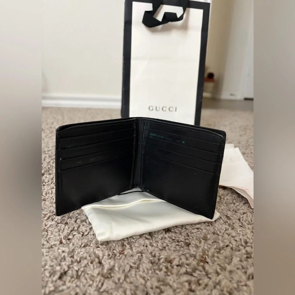 Gucci Black Card Holder with Signature Stripe